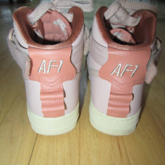 WOMEN'S NIKE AIR FORCE 1/AF1/AJ7311/SIZE 7/PINK/LACE UP! - Picture 6 of 10